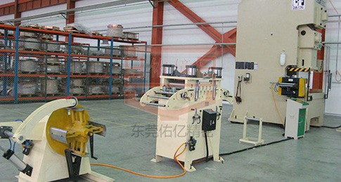 送料機(jī)如何選擇？佑億自動(dòng)化教你