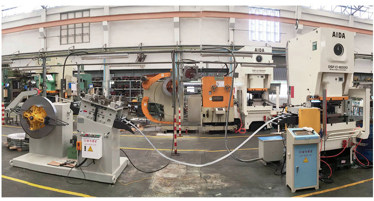 NC伺服送料機智能升級：如何賦能沖壓生產(chǎn)線效率與品質(zhì)雙提升？